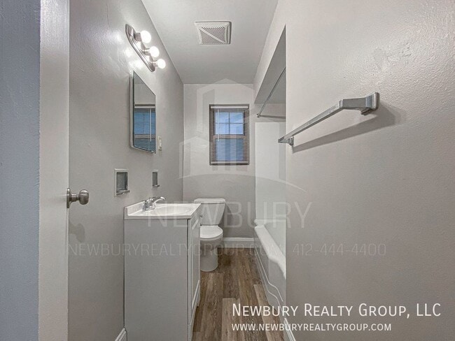 Building Photo - 319 San Juan Dr