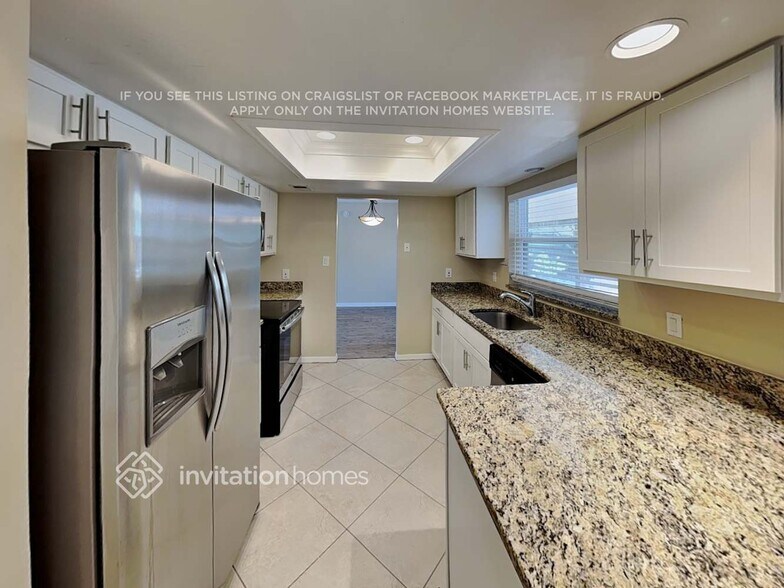 Building Photo - 8140 Caraway Dr