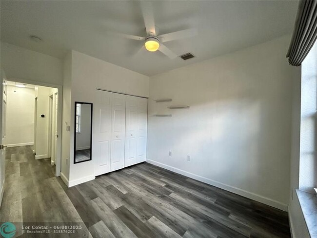 Building Photo - 604 NW 170th Terrace