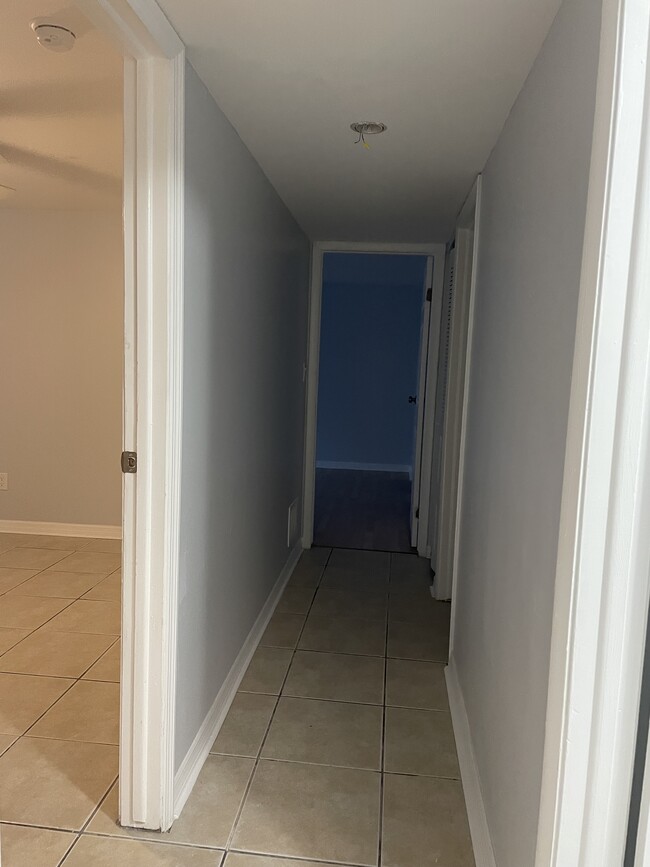 Building Photo - 4927 Sanoma Village