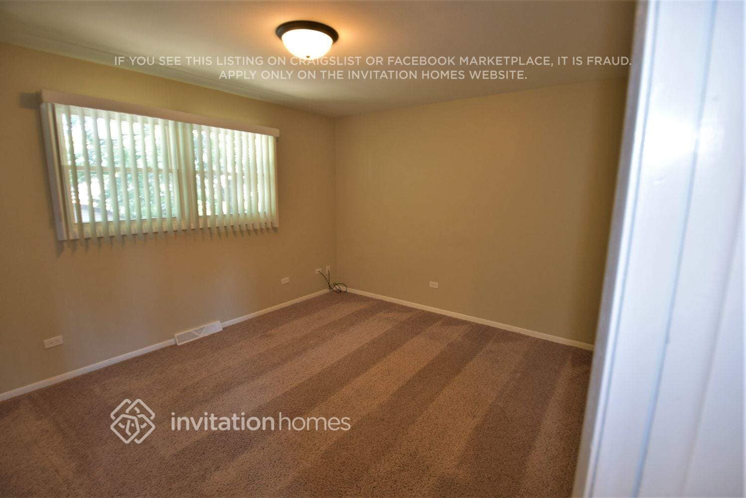 Building Photo - 7712 163rd Pl