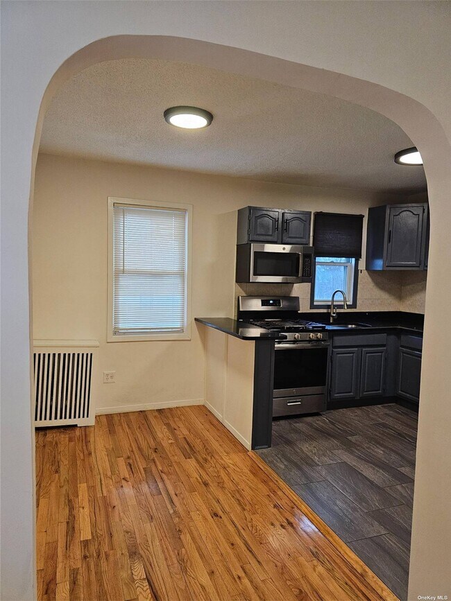 Building Photo - 29-39-39 Curtis St