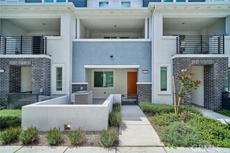Building Photo - 1672 Cayton Lp