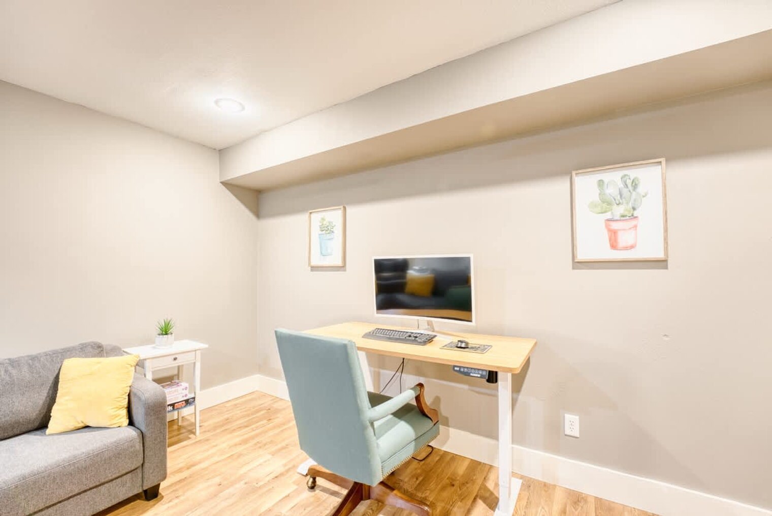 Building Photo - 1515 NW Bell Royal Ct