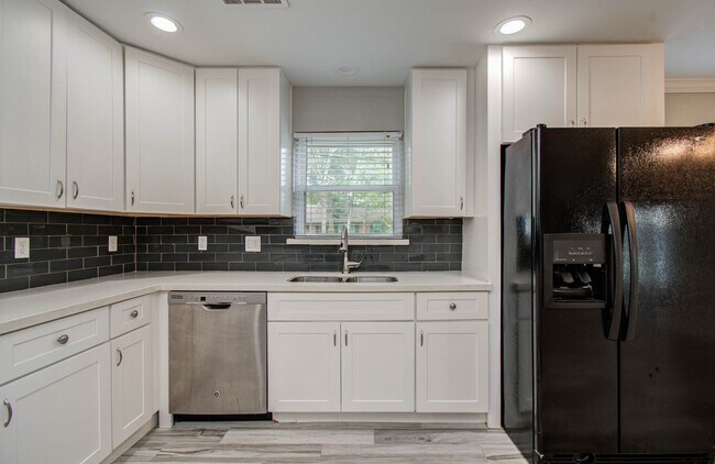 Building Photo - 11403 Braewick Dr