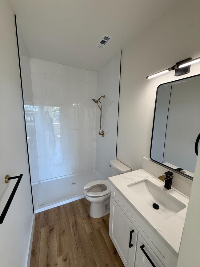 Building Photo - 963 Olive Br Pl