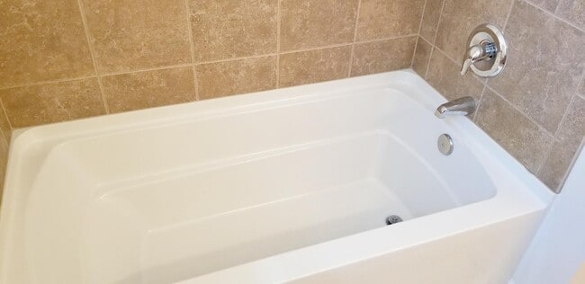 Building Photo - Move in Ready! - Tumwater Hill home with 3...