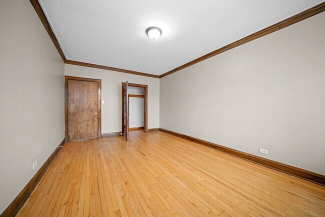 Building Photo - 230 Elmwood-2S