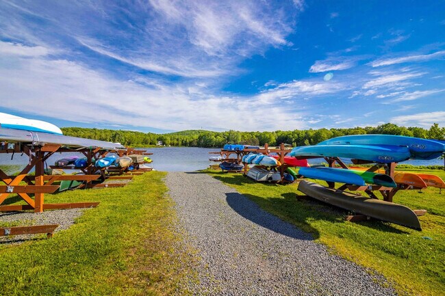 Building Photo - 3145 Ogontz Dr