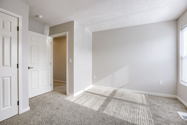 Building Photo - 20874 T Ct