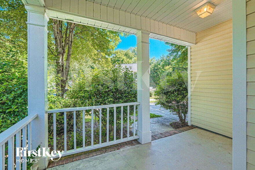 Building Photo - 9838 Stephen Thompson Ln