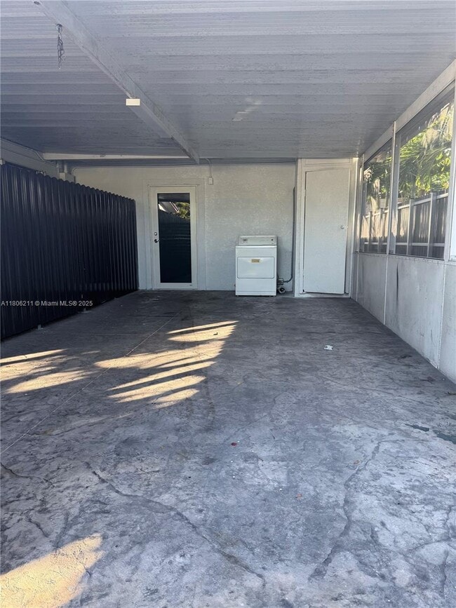 Building Photo - 16700 NW 72nd Ct