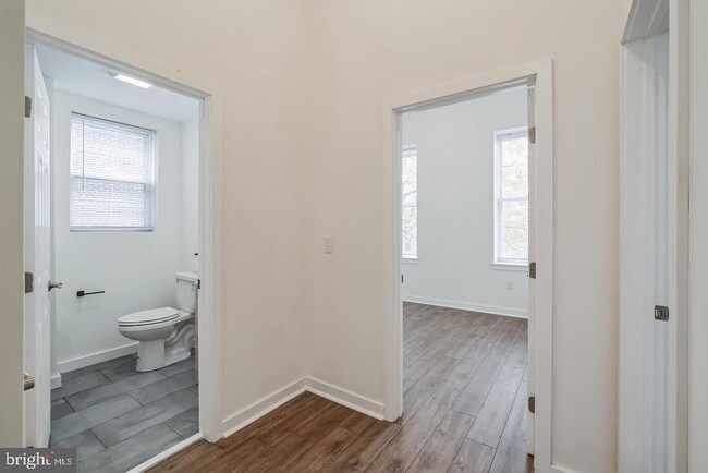 Building Photo - 407 S 42nd St