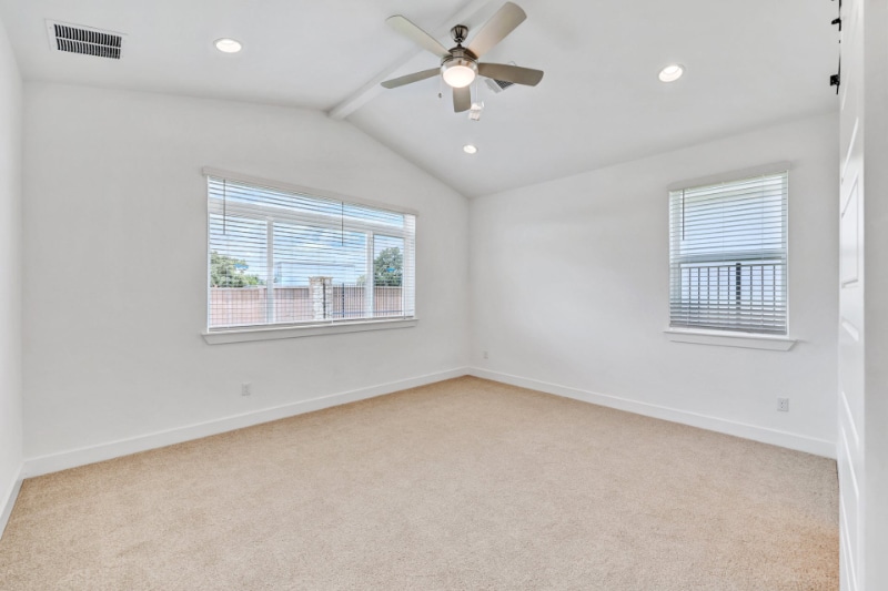 Building Photo - 3805 Mesquite Vly Rd