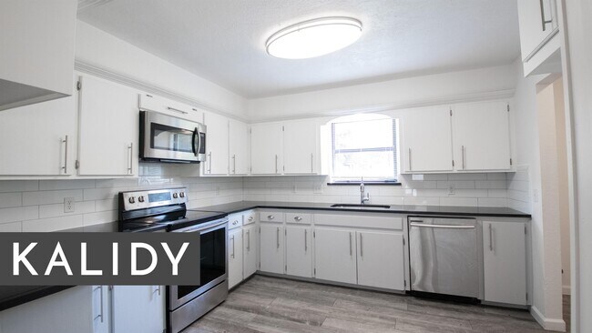 Building Photo - 12809 Buckboard Rd