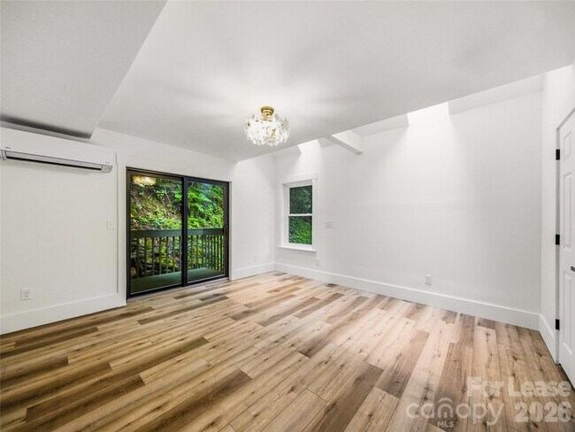 Building Photo - 81 Summer Trees Ln