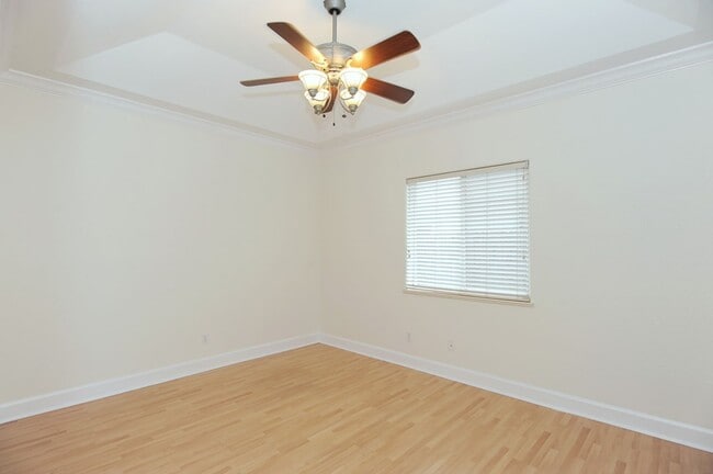 Building Photo - Annual Rental - Single Family Home Naples Park!