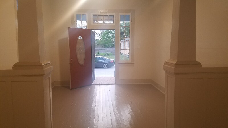 Building Photo - 1239 France St