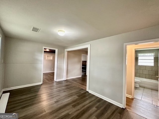 Building Photo - 2673 Shannon Dr