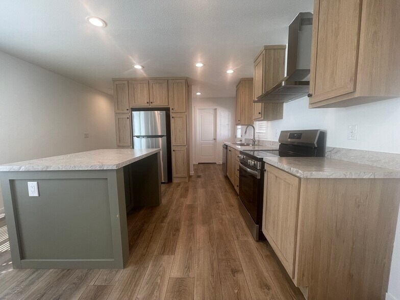 Building Photo - 2627 S Lamb Blvd