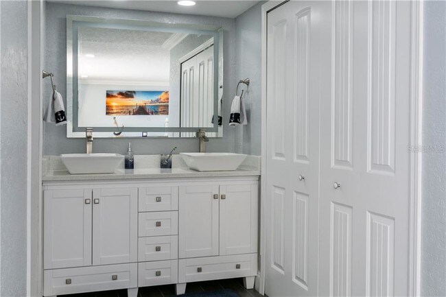 Building Photo - 1591 Gulf Blvd