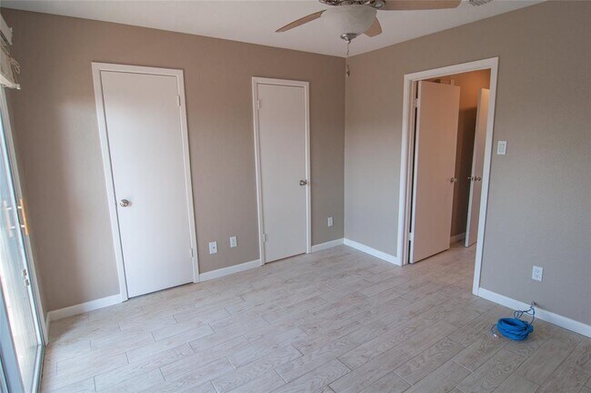 Building Photo - 16 Mariner Village Dr
