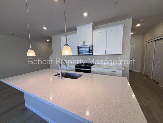 Building Photo - 852 Furlong Dr