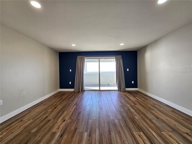 Building Photo - 4141 Bayshore Blvd