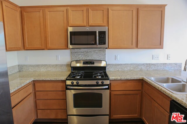 Building Photo - 1506 Mission Ln