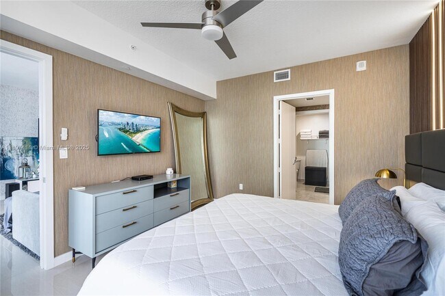 Building Photo - 488 NE 18th St