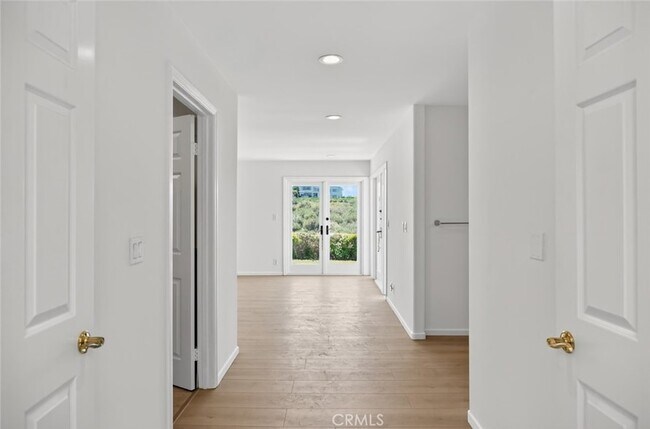 Building Photo - 978 Sandcastle Dr