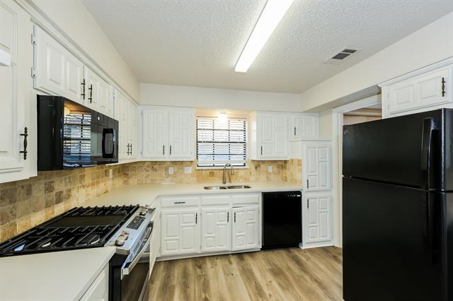 Building Photo - 1617 James Good Ln