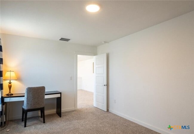 Building Photo - 14020 Neskar Dr