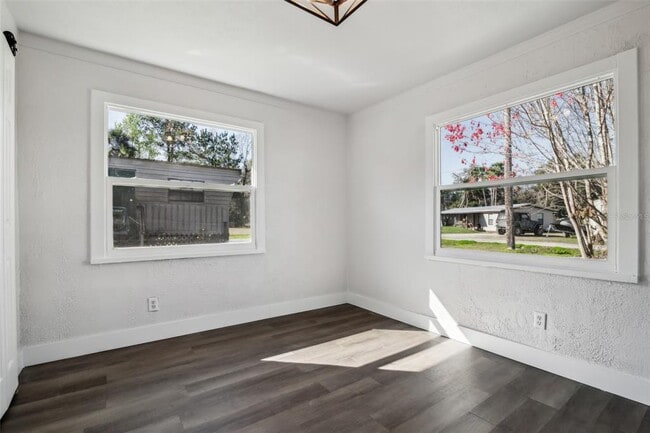 Building Photo - 9400 NE 307th Ct