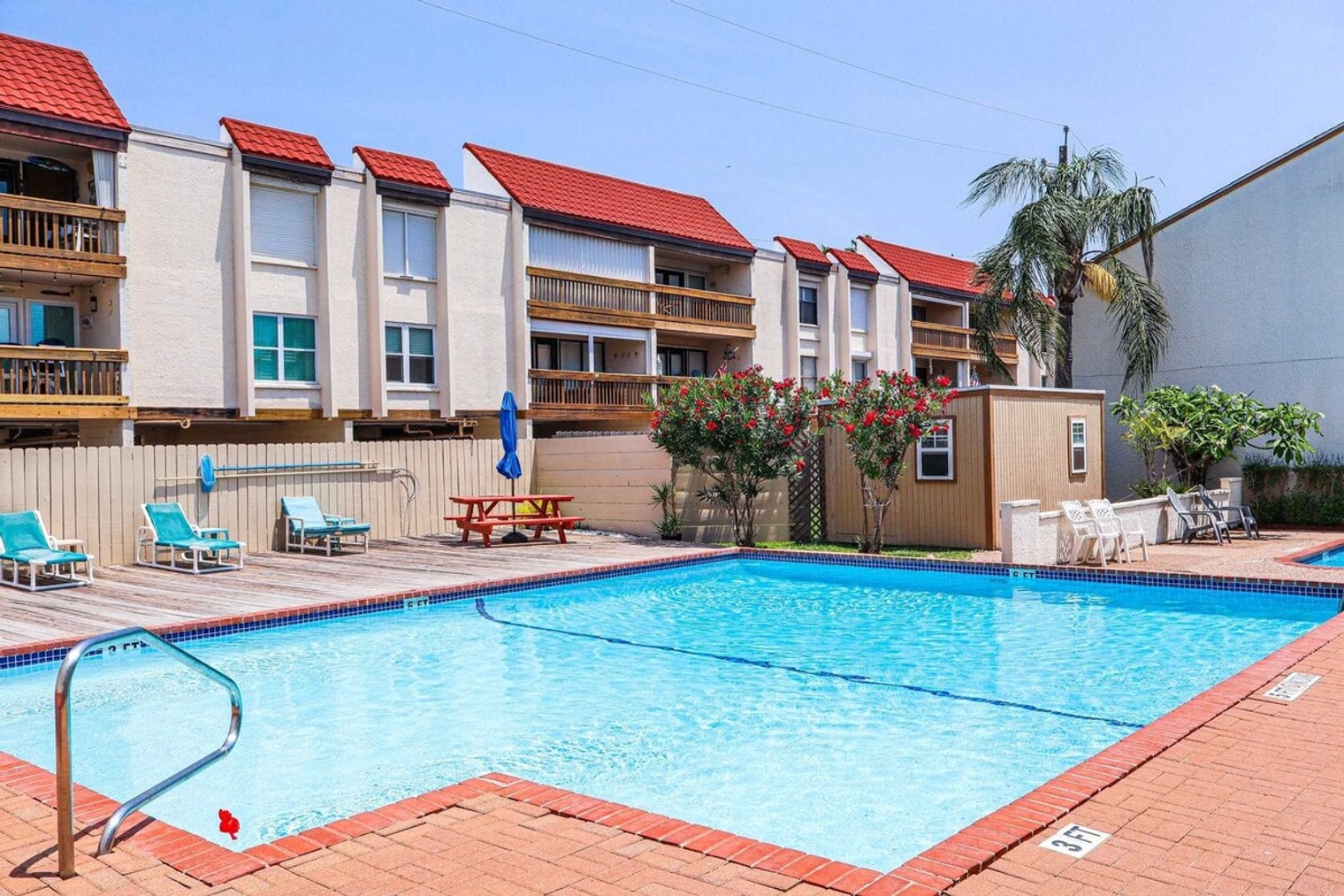 Building Photo - 200 W Kingfish St