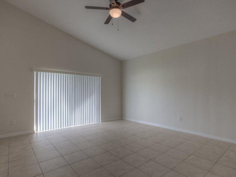 Building Photo - 125 Conch Key Way