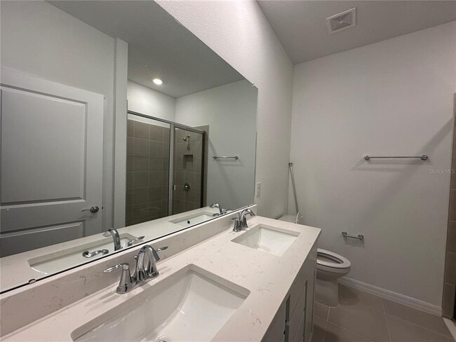 Building Photo - 2395 Bending Bonsai Dr