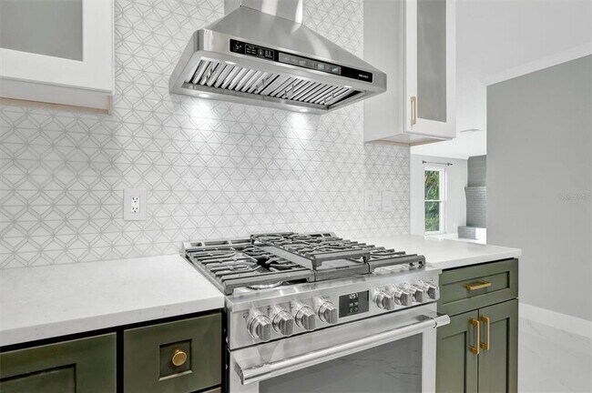 Building Photo - 5215 Denver St NE