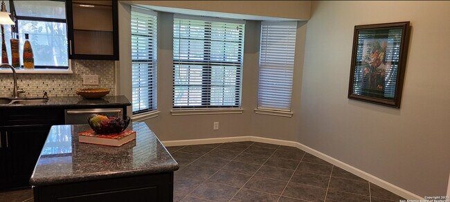 Building Photo - 1406 Branchwood