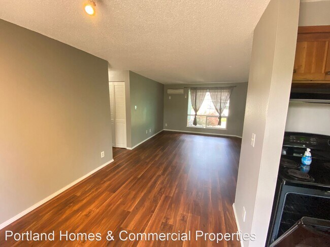Building Photo - 2 br, 1 bath House - 832 SE Lambert Circle