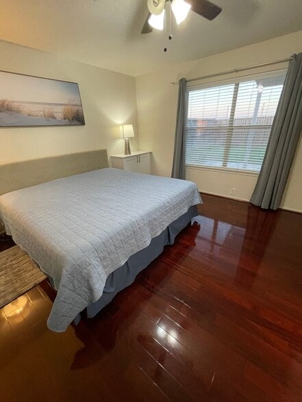 Building Photo - 5730 Baldwin Elm St