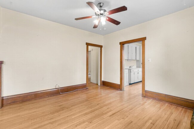 Building Photo - 264 S Lafayette St