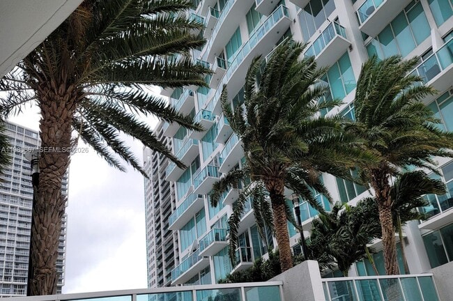 Building Photo - 31 SE 5th St