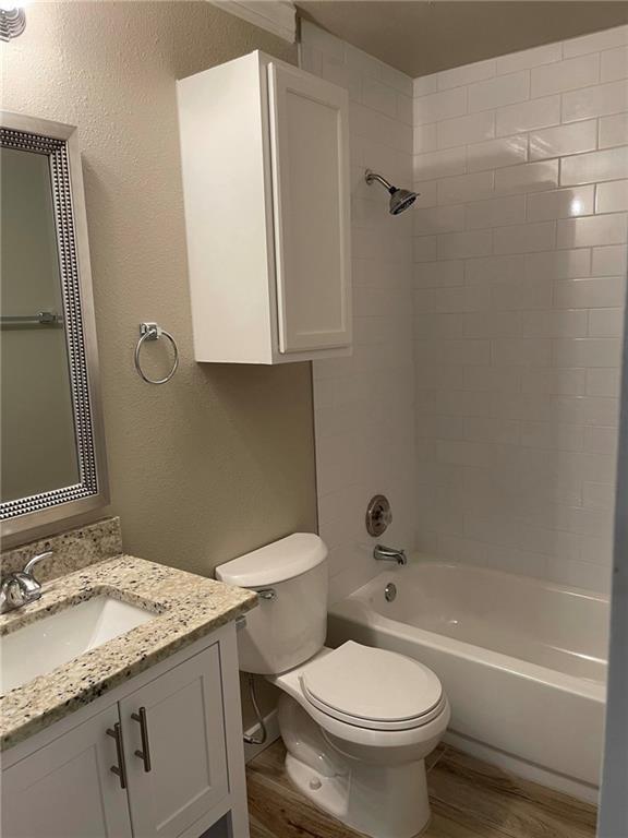 Building Photo - 10622 Golden Quail Dr