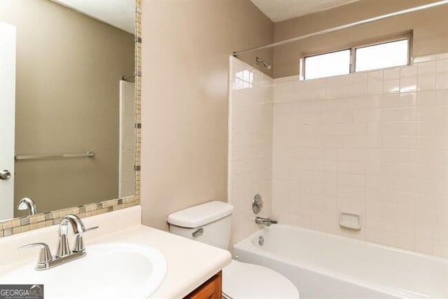 Building Photo - 3815 Landgraf Cove