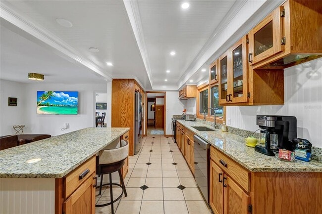 Building Photo - 6659 Lake Cane Dr