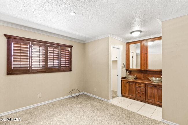 Building Photo - 10325 Cardigan Dr