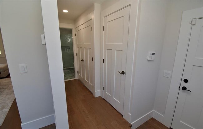 Building Photo - 5 Phil's Path