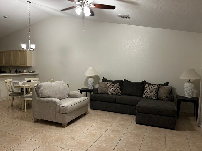 Building Photo - 343 Boundary Blvd