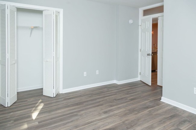 Building Photo - Condo in Brandon Ridge